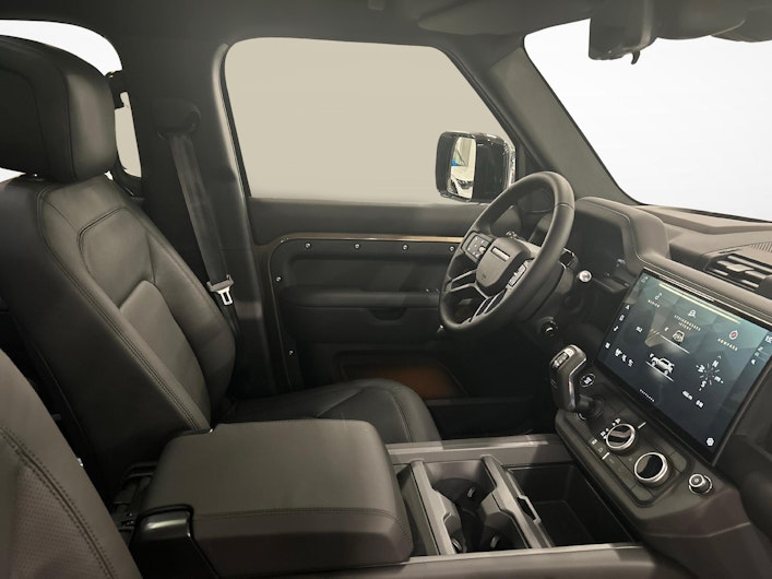 Fahrzeugbild LAND ROVER DEFENDER