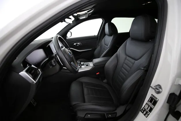 BMW 330i xDrive SAG Touring