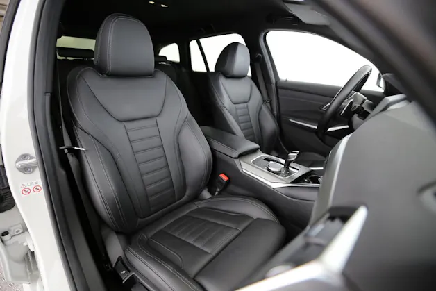 BMW 330i xDrive SAG Touring