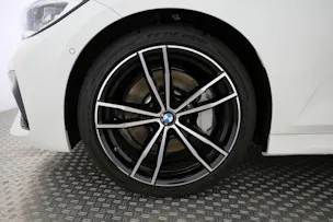 BMW 330i xDrive SAG Touring