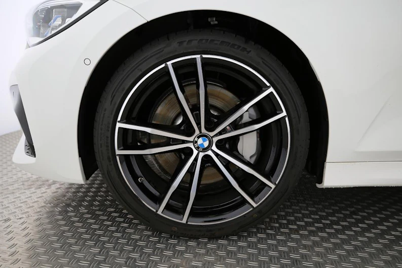 immagine del veicolo BMW 3 SERIES