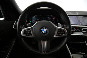 BMW 330i xDrive SAG Touring