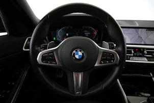 immagine del veicolo BMW 330i xDrive SAG Touring