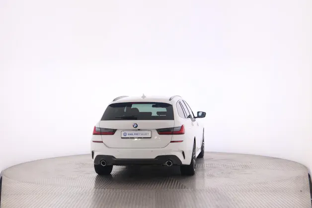 BMW 330i xDrive SAG Touring