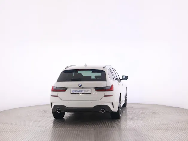 BMW 330i xDrive SAG Touring