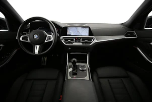 immagine del veicolo BMW 330i xDrive SAG Touring