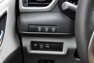 Suzuki Swift 1.2 Sakura Top Hybrid