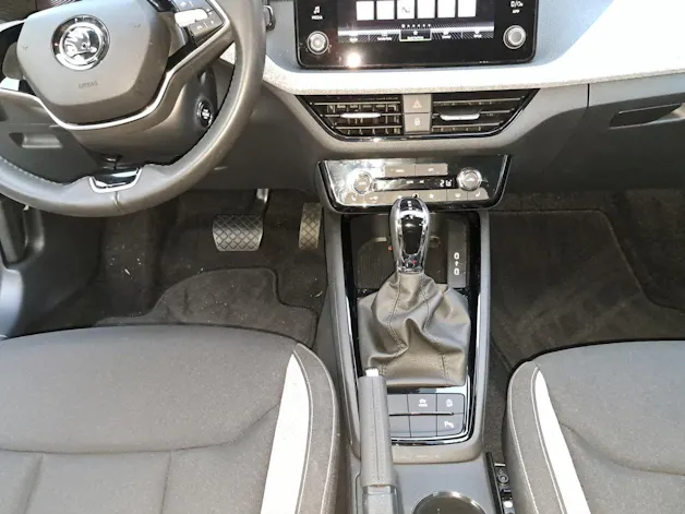 Škoda Scala 1.5 TSI Selection DSG