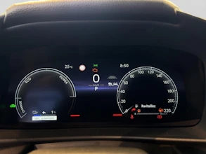 https://vehicle.imgix.net/4202472/6f02d427-05e9-4164-ba1a-22851d919e42.jpg