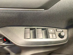 Toyota Yaris 1.5 VVT-i HSD Premium