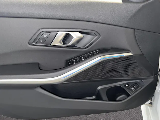 BMW 330e xDrive Touring M Sport