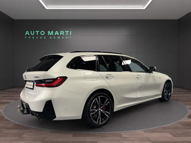 BMW 330e xDrive Touring M Sport