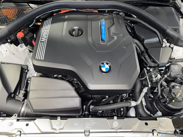 BMW 330e xDrive Touring M Sport