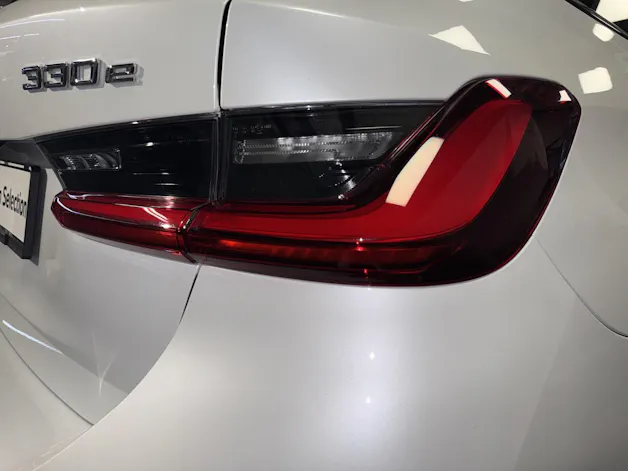 BMW 330e xDrive Touring M Sport