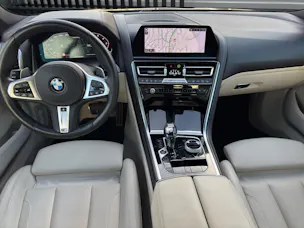BMW M850i xDrive Cabriolet BOWERS & WILKINS DIAMOND SURROUND S