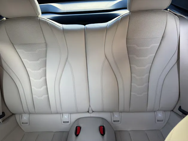 BMW M850i xDrive Cabriolet BOWERS & WILKINS DIAMOND SURROUND S