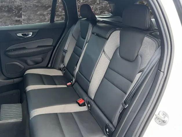 Volvo V60 2.0 T6 TE Plus Dark eAWD