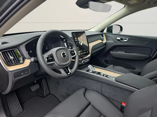 Volvo XC60 2.0 T6 TE Plus Dark eAWD