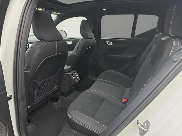 Volvo XC40 2.0 B4 MH Black Edition