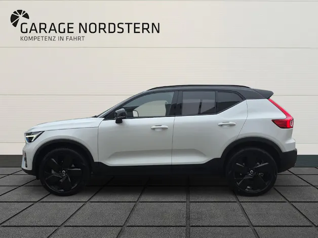 Volvo XC40 2.0 B4 MH Black Edition