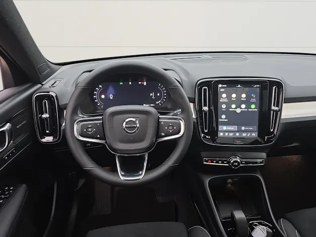 Volvo XC40 2.0 B4 MH Black Edition