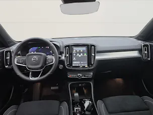 Volvo XC40 2.0 B4 MH Black Edition