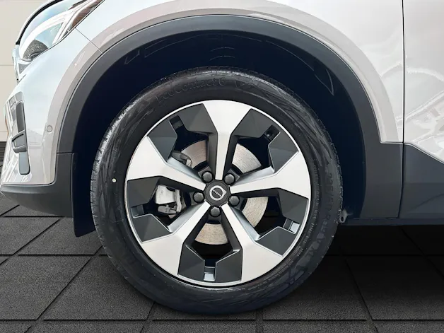 Volvo XC40 2.0 B3 MH XCITE