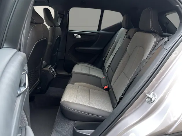 Volvo XC40 2.0 B3 MH XCITE