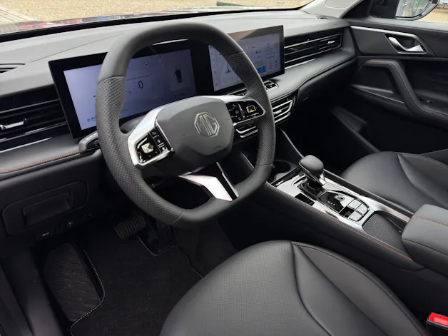 MG HS 1.5 PHEV Luxury