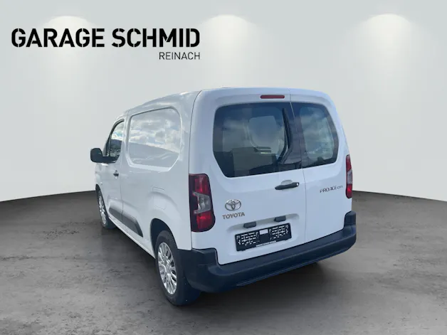 Toyota PROACE CITY Van L1 1.2 Active