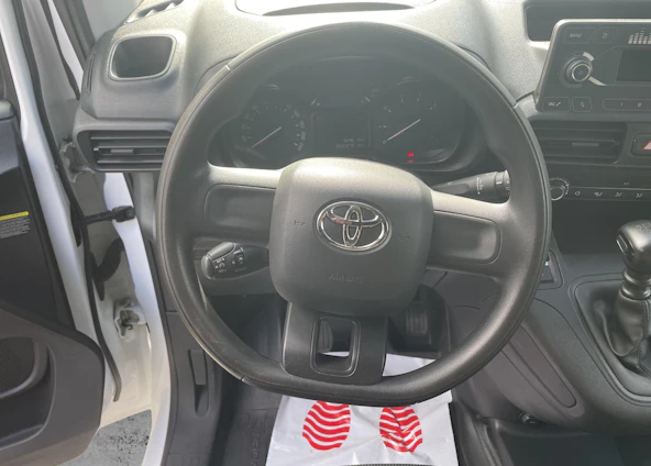 image du véhicule 10 image du véhicule 10