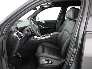 https://vehicle.imgix.net/4202661/0e571746-0c8f-4f37-a286-9f73510f7f65.jpg
