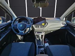 Suzuki S-Cross 1.4 T Sakura Hybrid 4x4