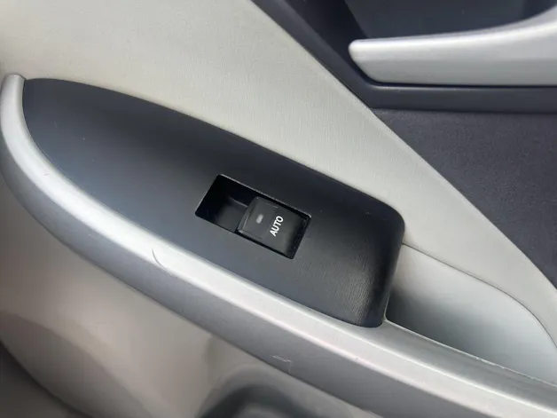 Toyota Prius 1.8 VVTi HSD S.Premium