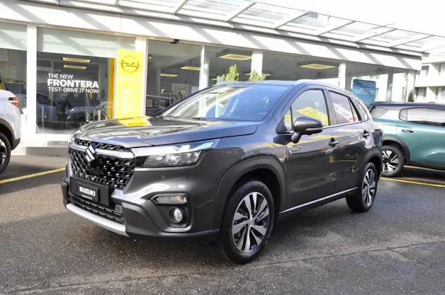Suzuki S-Cross 1.4 T Sakura Top Hybrid 4x4