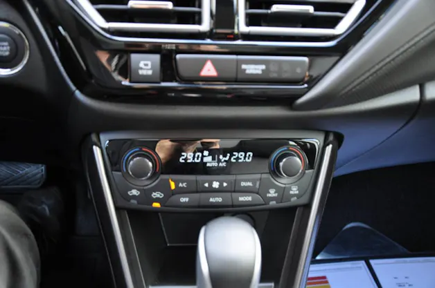Suzuki S-Cross 1.4 T Sakura Top Hybrid 4x4