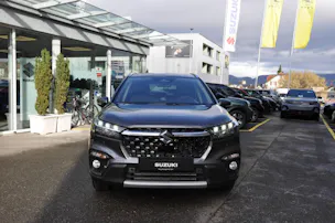 Suzuki S-Cross 1.4 T Sakura Top Hybrid 4x4