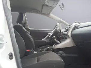 Toyota Verso 1.6 VVT-i Terra 5P