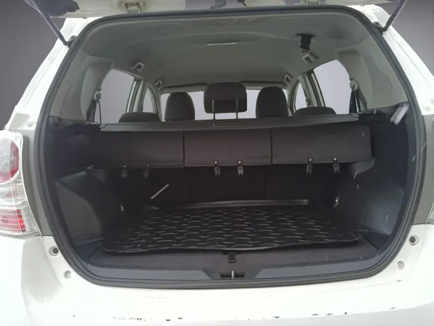 Toyota Verso 1.6 VVT-i Terra 5P