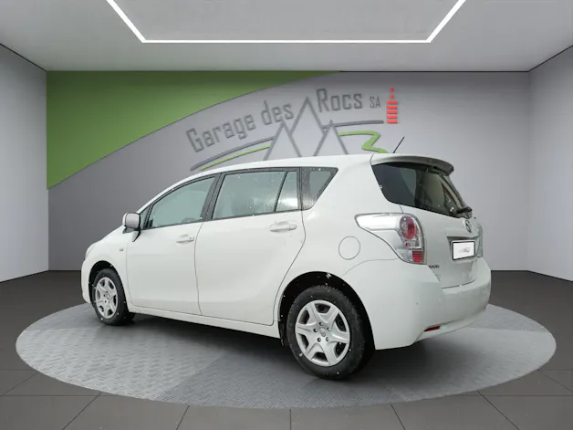 Toyota Verso 1.6 VVT-i Terra 5P