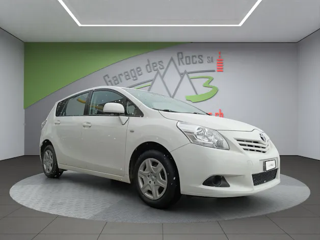 Toyota Verso 1.6 VVT-i Terra 5P