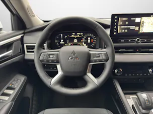 Mitsubishi Outlander 2.4 PHEV Invite 4x4