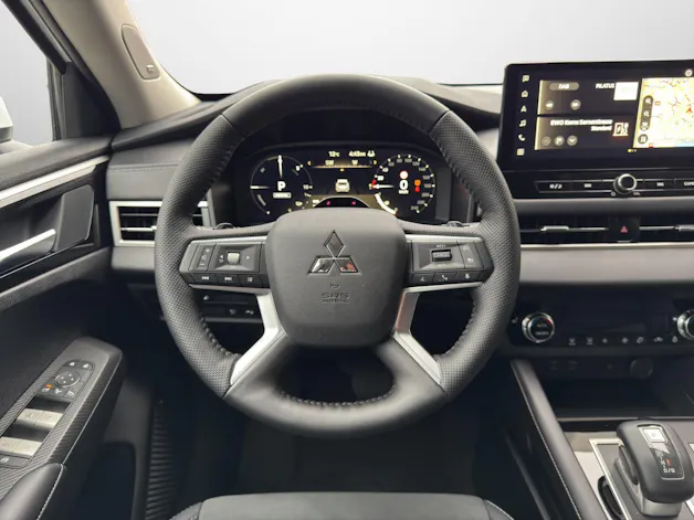 Mitsubishi Outlander 2.4 PHEV Invite 4x4