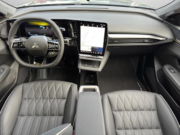 MITSUBISHI ECLIPSE CROSS 10