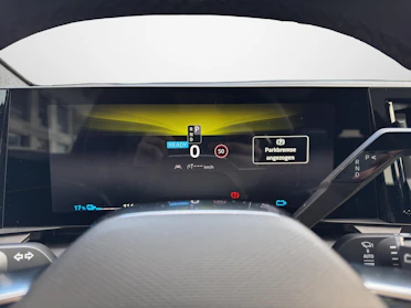 MITSUBISHI ECLIPSE CROSS 11