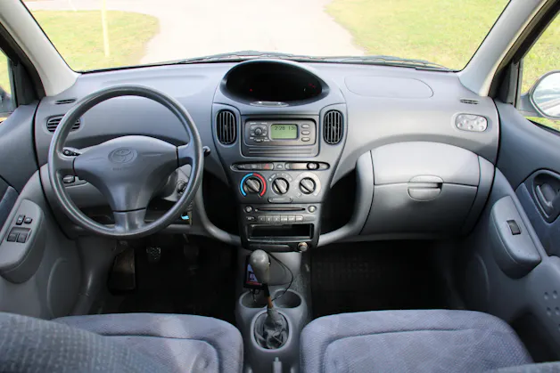 Toyota Yaris Verso 1.3 16V Linea Sol