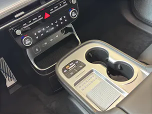 Hyundai Ioniq 9 Vertex Calligraphy 4WD Performace 6Pl.