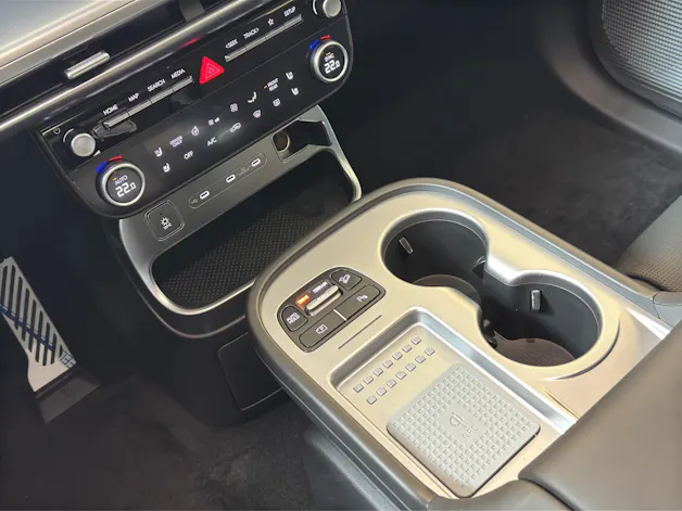 Hyundai Ioniq 9 Vertex Calligraphy 4WD Performace 6Pl.