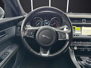 Jaguar XF Sportbrake 2.0 T 300 Sport AWD