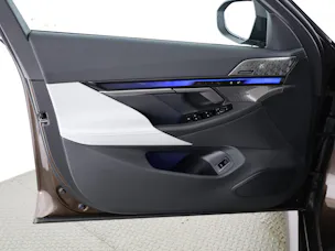 BMW M5 xDrive Touring